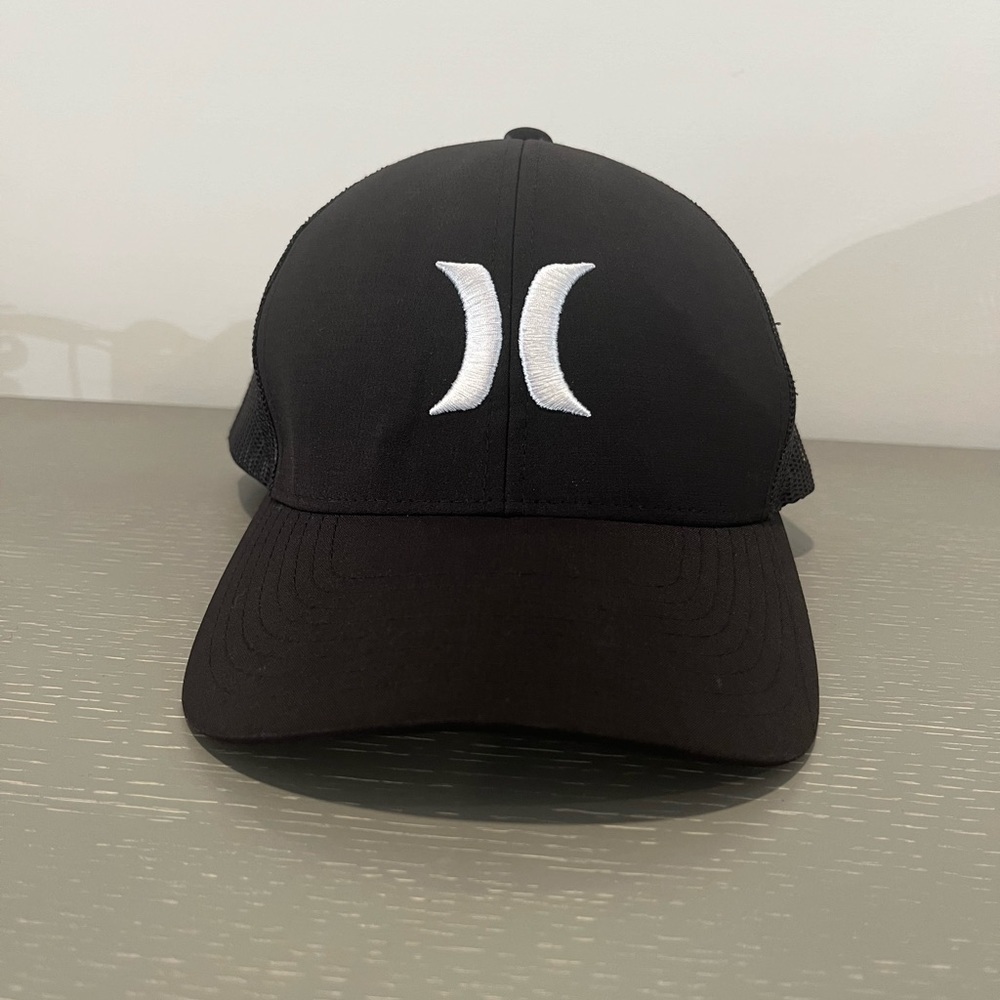Hurley Mens Black SnapBack Hat NWOT